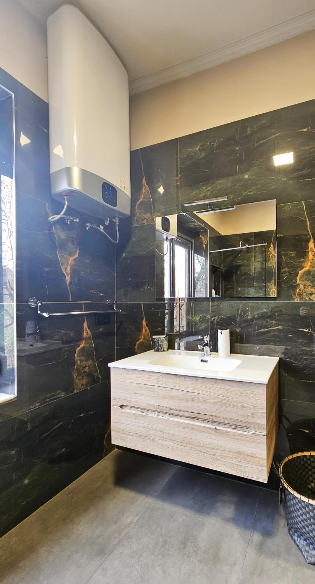 Sunflower Junior Suite Tiran Dış mekan fotoğraf